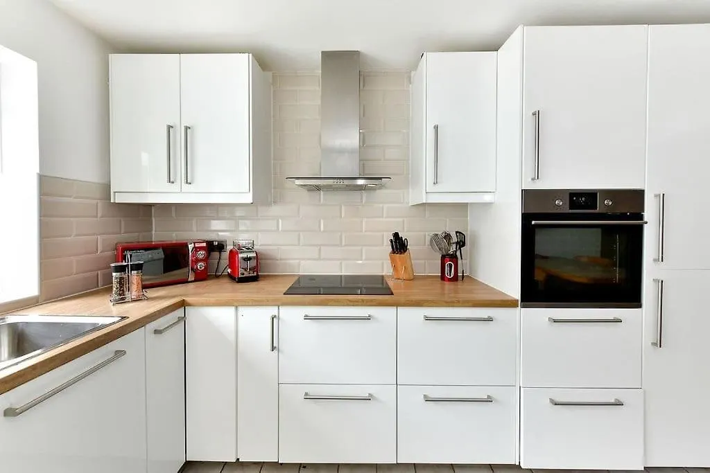 Holiday home Host & Stay - Oxford Street House Swansea