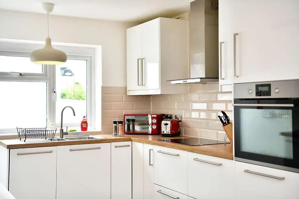 Host & Stay - Oxford Street House Swansea Holiday home