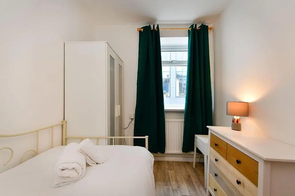 Host & Stay - Oxford Street House Swansea