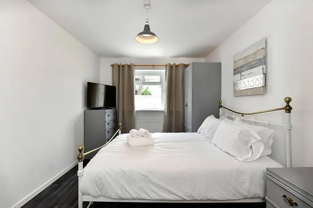 Host & Stay - Oxford Street House Swansea